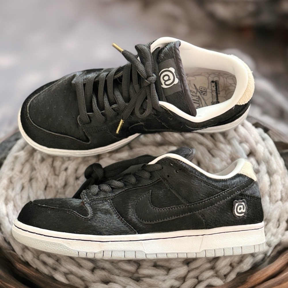 🔥🔥NIKE X MEDICOM DUNK SB LOW SHOES Quickstrike BE@RBRICK Skateboard - Size 7
